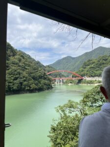 トロッコ列車
